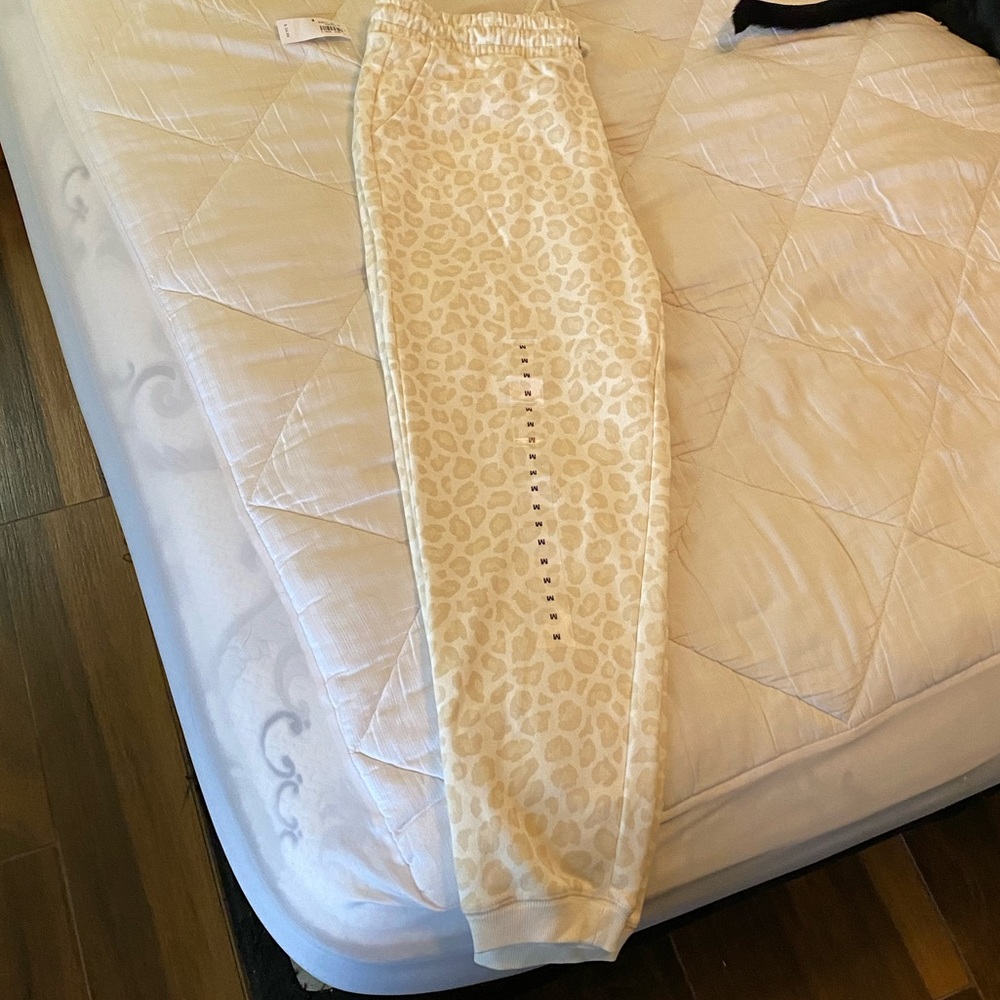 Cheetah joggers